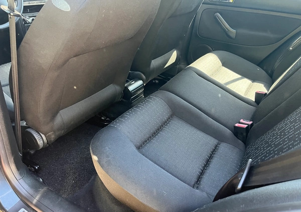 Volkswagen Golf cena 6800 przebieg: 226000, rok produkcji 2003 z Nowy Wiśnicz małe 92